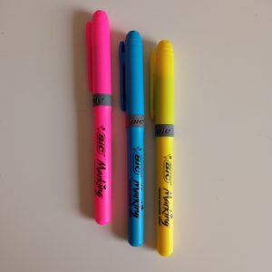 Marcador Bic highlighter colores pack 3 unidades. rosa amarillo azul